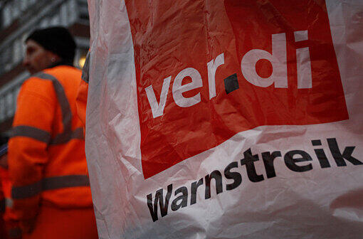 Verdi will bei "Toys R Us" höhere Löhne durchsetzen.