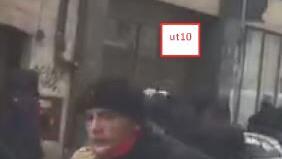 Mit diesen Fotos sucht die Polizei nach den Hooligans. Mit diesen Fotos sucht die Polizei nach den Hooligans.