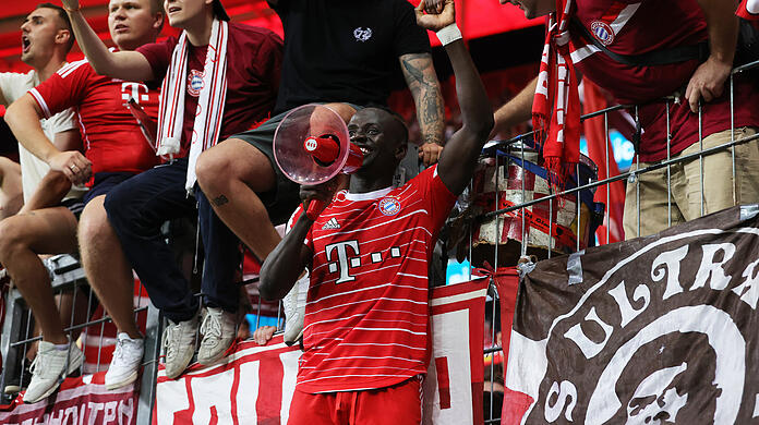 Aufgepasst und hergehört. Die Bayern sind schon voll angekommen in der Saison.