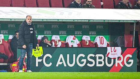 Manuel Baum in Aktion am Spielfeldrand beim 0:0 gegen Bremen.