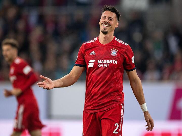 Sandro Wagner reagiert während einer Partie. Foto: Marius Becker/Archivbild