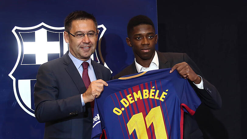 Ousmane Dembélé bei seiner Vorstellung in Barcelona. Ousmane Dembélé bei seiner Vorstellung in Barcelona.