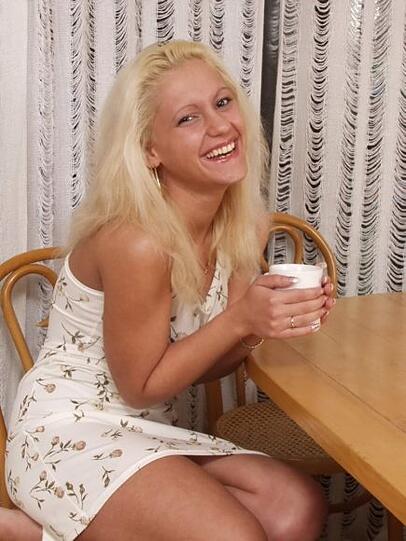 Talya, 18 Jahre  Mehr Bilder von mir gibt es auf erotik1.de