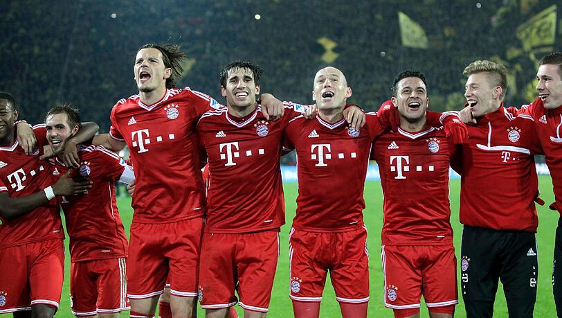 Die Bayern-Stars jubeln nach dem 3:0-Sieg gegen Dortmund. Die Bayern-Stars jubeln nach dem 3:0-Sieg gegen Dortmund.