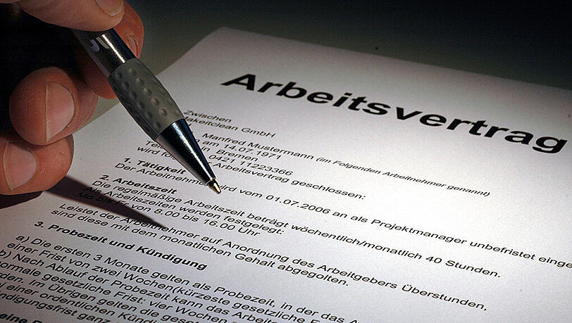 Der Anteil der befristet Beschäftigten ist seit 2011 auf 8,1 Prozent zurückgegangen. (Symbolbild) Der Anteil der befristet Beschäftigten ist seit 2011 auf 8,1 Prozent zurückgegangen. (Symbolbild)