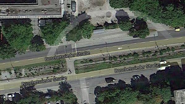 Hier kreuzen sich Boschetsrieder und Machtlfinger Straße. Hier kreuzen sich Boschetsrieder und Machtlfinger Straße.