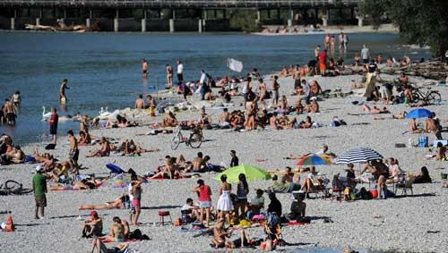 Auf der Isarinsel wird am Wochenende gefeiert.