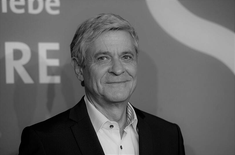 Ex-"Sturm der Liebe"-Star Dietrich Adam starb am 2. November im Alter von 67 Jahren. Über die Todesursache ist nichts bekannt.