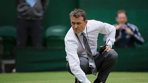 Seit 1995 ist er Herr über den Rasen von Wimbledon: Greenkeeper Neil Stubley.