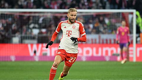 Bayerns Konrad Laimer am Ball.