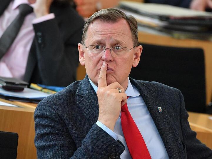 Ministerpräsident Bodo Ramelow ist mit der deutschen Nationalhymne nicht wirklich glücklich.