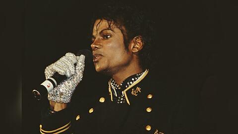 Der Glitzerhandschuh wurde zum Markenzeichen von Michael Jackson - aber woher stammt er urspr&uuml;nglich?