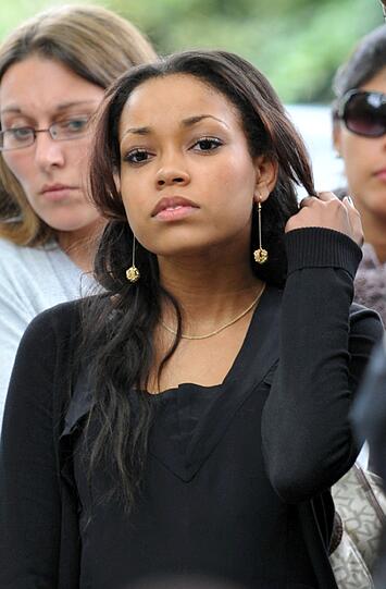 Sängerin Dionne Bromfield hatte Schwierigkeiten ihre Tränen zurückzuhalten.