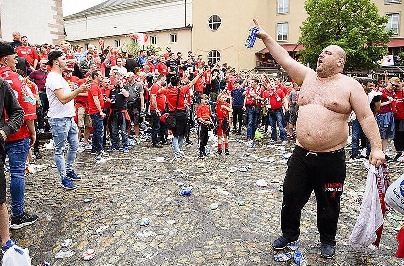 Alkoholisierte Liverpool-Fans machten der Baseler Polizei zu schaffen.