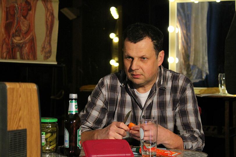 Gerhard Wittmann nicht im &bdquo;Dampfnudelblues&ldquo; sondern auf der Bühne.