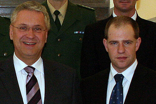 Innenminister Joachim Herrmann und Uli Barth, Münchens erster Polizist am Hindukusch.