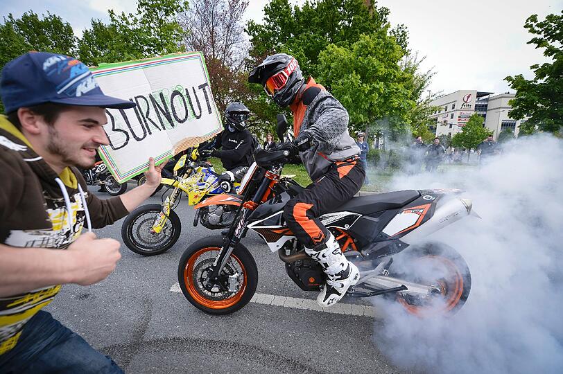 Die Biker-Saison wird in Kulmbach eröffnet: Die Bilder von der 14. Motorrad-Sternfahrt.