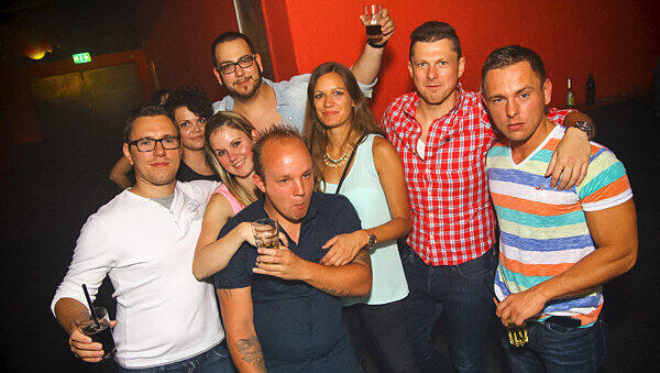 Die besten Partybilder vom Samstag. Hier aus der Nachtgalerie. Die besten Partybilder vom Samstag. Hier aus der Nachtgalerie.