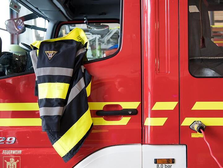 Das Landgericht München hat entschieden, dass die Feuerwehr weiterhin Fotos von Unfällen und Brandeinsätzen verkaufen darf.