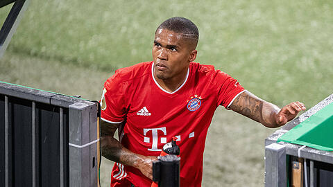Douglas Costa wird in dieser Saison nicht mehr für den FC Bayern auflaufen. Er ist nicht der erste Brasilianer beim Rekordmeister, die Geschichte brasilianischer Kicker in München ist voller Licht und Schatten.
