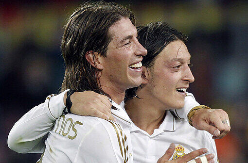 Verteidiger Sergio Ramos und Mittelfeldstratege Mesut Özil.