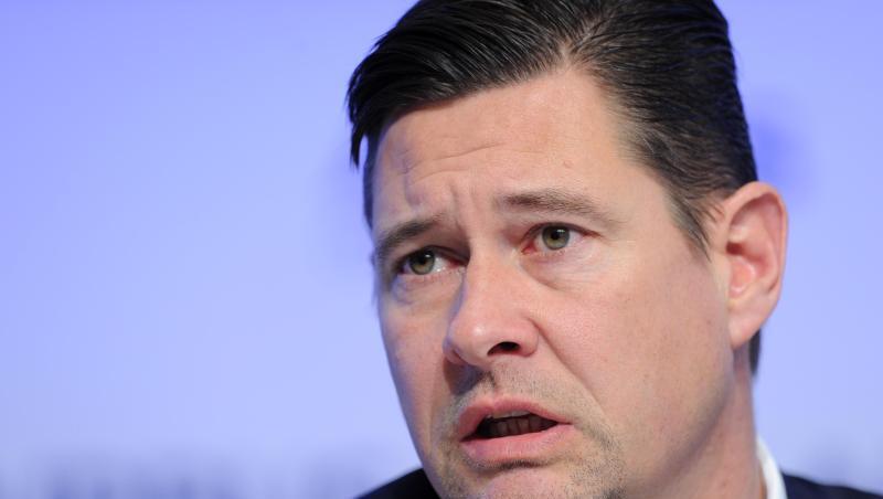 Harald Wilhelm übernimmt ab Mai den Posten von Bodo Uebber. Harald Wilhelm übernimmt ab Mai den Posten von Bodo Uebber.