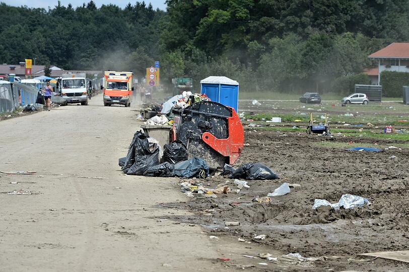 Die letzten Besucher packen ihre Sachen. Die Bilder vom Festivalgelände nach fünf Tagen Chiemsee Summer.