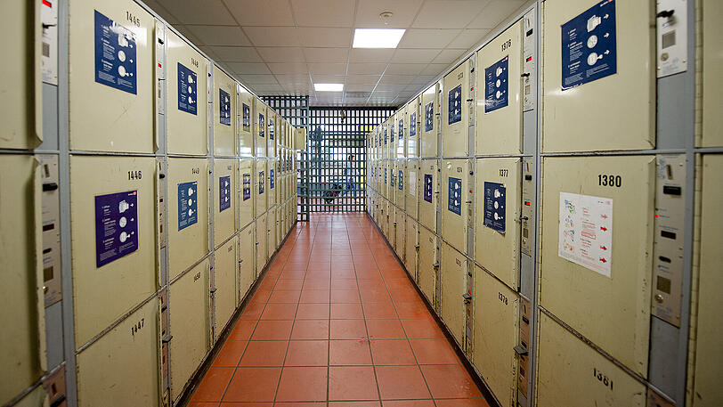 Tipp der Bundespolizei: Kontrollieren Sie Schließfächer, in die Sie Gegenstände geben, stets nochmals vor dem Versperren!