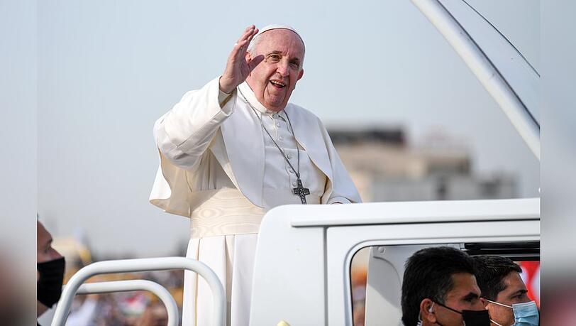 Papst Franziskus liegt seit fast einer Woche im Krankenhaus.