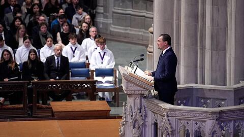 Leonardo DiCaprio während der Trauerfeier für Jane Goodall in Washington.