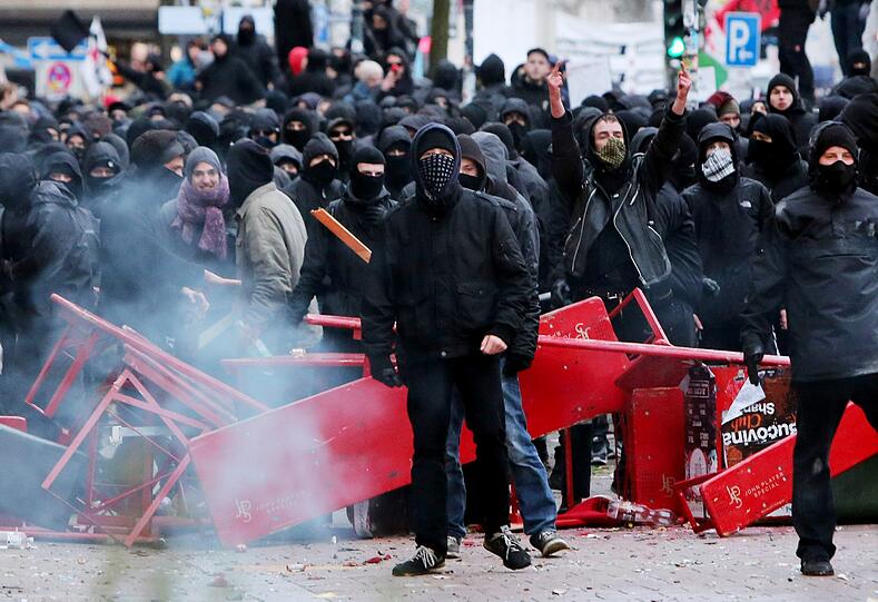 So wild geht's schon vor dem G20 in Hamburg zu