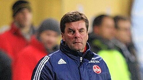 Machtlos in seiner Coaching-Zone und mächtig sauer: Coach Dieter Hecking.