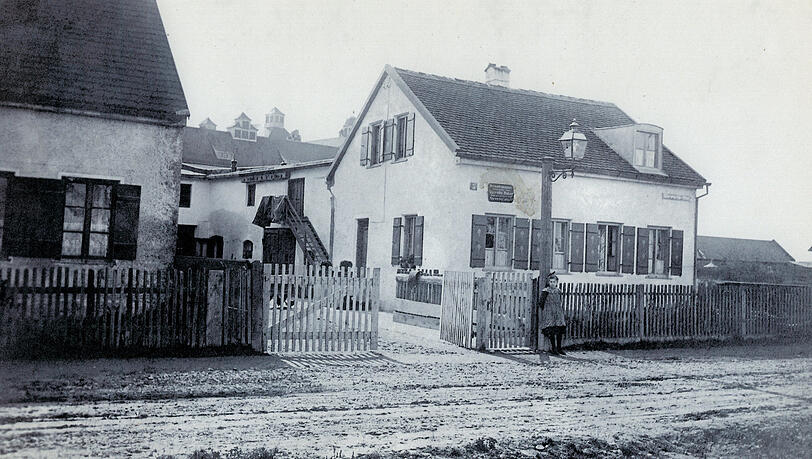 Das alte Haus in der Hörwarthstraße. Das alte Haus in der Hörwarthstraße.