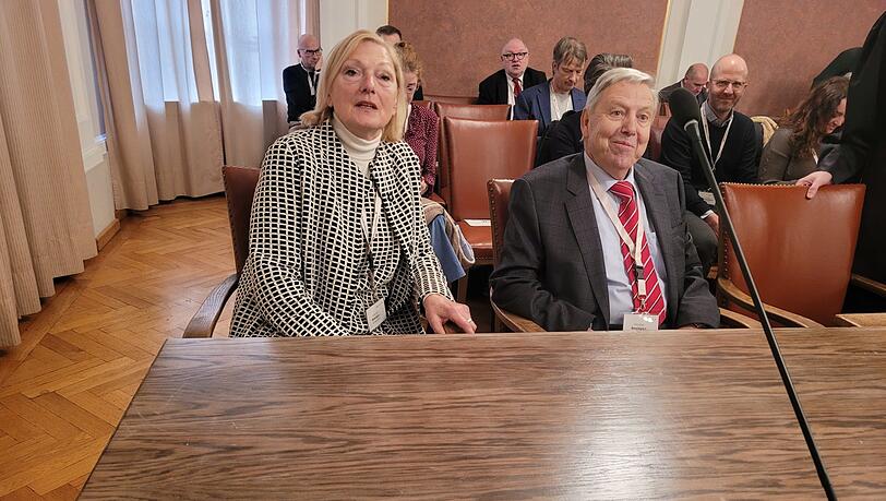 Sie wollen den Soli zu Fall bringen: Margarete und Andreas Berberich. Sie wollen den Soli zu Fall bringen: Margarete und Andreas Berberich.