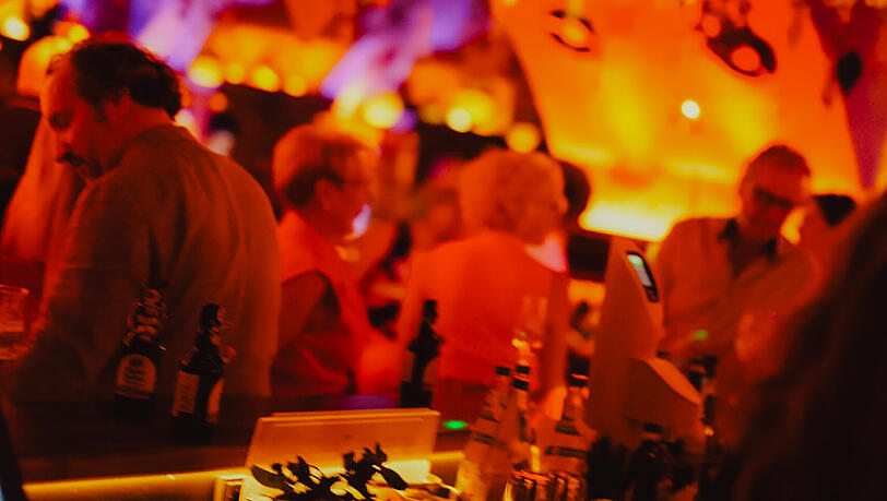 Schlagerparty und Livemusik im Roy. Schlagerparty und Livemusik im Roy.