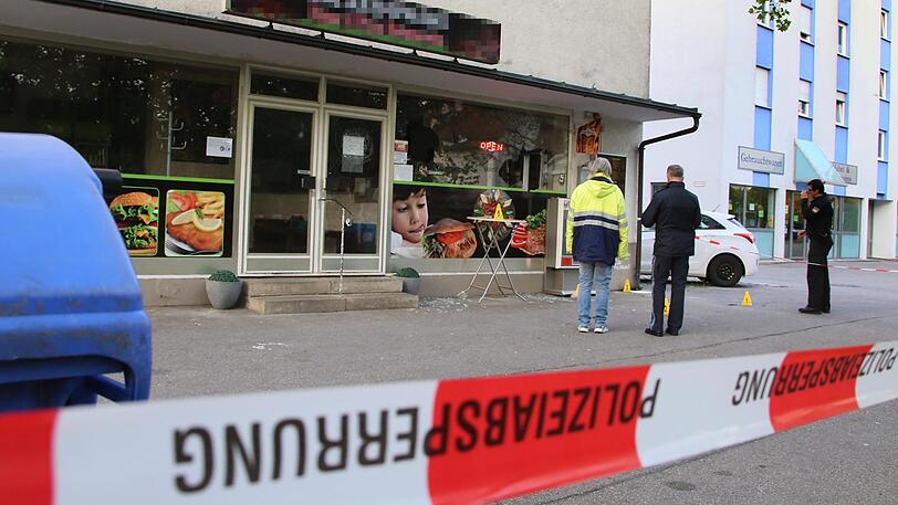 Wieder ist es in Waldkraiburg zu einem Anschlag auf ein türkisches Geschäft gekommen.