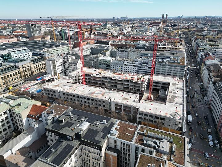 Sechs Geschosse, 30 Meter hoch: Hier werden mal bis zu 3500 Menschen arbeiten können.