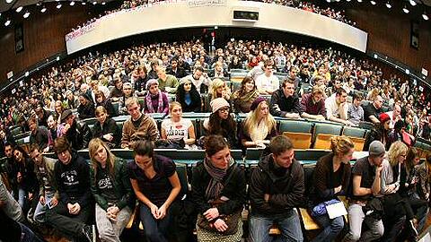 Ende 2009 besetzten Studenten deutschlandweit die Universitäten