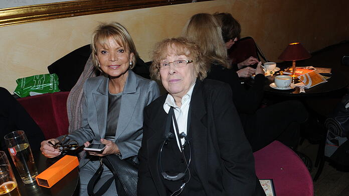 Liebling der Promis: Toni Netzle (r.) und Uschi Glas im Lustspielhaus 2017.