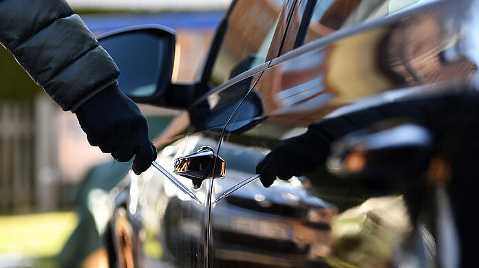 Zerkratzter Lack: Die Polizei schätzt den Schaden auf mindestens 60.000 Euro. (Symbolbild)