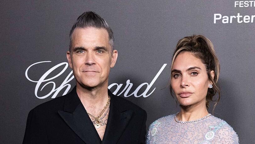 Ayda Field hat ihren "Schatten" und einen weiteren Hund verloren, den sie gemeinsam mit Robbie Williams adoptiert hatte.