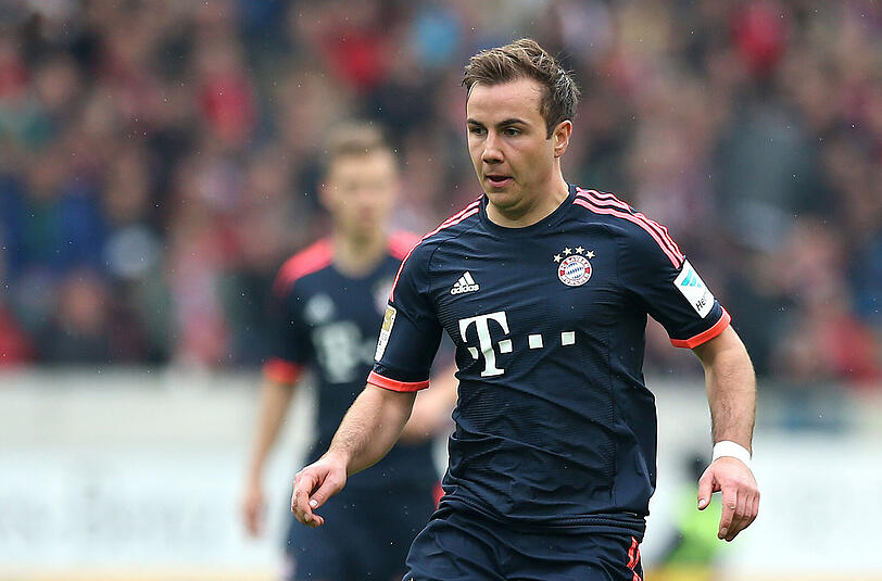 Mario Götze: Note 3. Sein Einsatz dürfte Bundestrainer Jogi Löw gefreut haben. Der Liga-Götze, weil dort zuletzt von Beginn an am Start, gleich in Aktion. Löste sich gut, aber mit ungenauem Pass in die Mitte (2.). Traf den Ball bei einer Volleyabnahme nicht richtig. Eroberte Bälle, schirmte sie gut ab. Raus nach 69 Minuten, Tendenz weiter steigend.