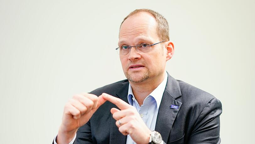 BASF will den weltweit größten Standort laut Elvermann wieder in die Gewinnzone bringen. (Archivbild) BASF will den weltweit größten Standort laut Elvermann wieder in die Gewinnzone bringen. (Archivbild)