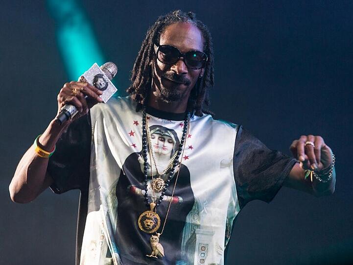 Snoop Dogg läuft nicht immer so leger herum wie bei diesem Auftritt