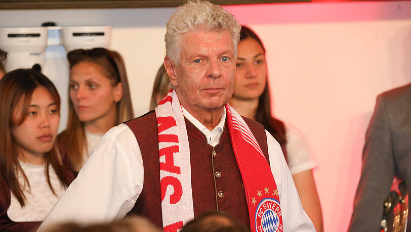 Die Regierung von Oberbayern pr&uuml;ft noch immer, ob sie ein Disziplinarverfahren gegen OB Dieter Reiter (SPD) einleitet.