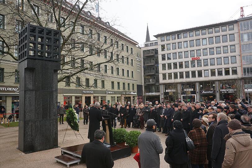 Am Montag wurde der neu gestaltete "Platz der Opfer des Nationalsozialismus" feierlich eröffnet.