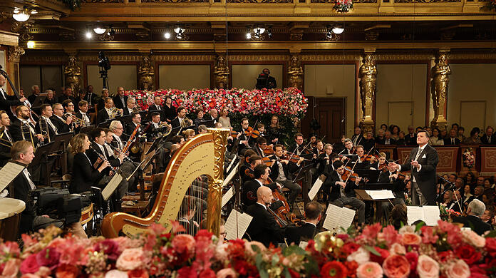 Christian Thielemann und die Wiener Philharmoniker im Goldenen Saal des Wiener Musikvereins.