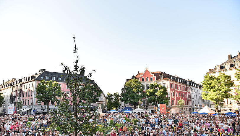 Mächtig was los: So voll war der Gärtnerplatz am Sonntagabend Mächtig was los: So voll war der Gärtnerplatz am Sonntagabend