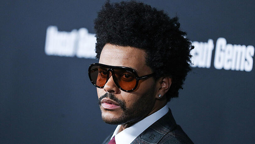 The Weeknd ohne Halloween-Kostüm. The Weeknd ohne Halloween-Kostüm.