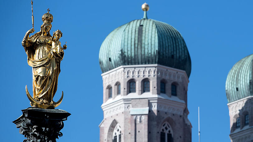 Die Mariensäule auf dem Marienplatz wurde zu Ehren der Patronin Bavaria errichtet.
